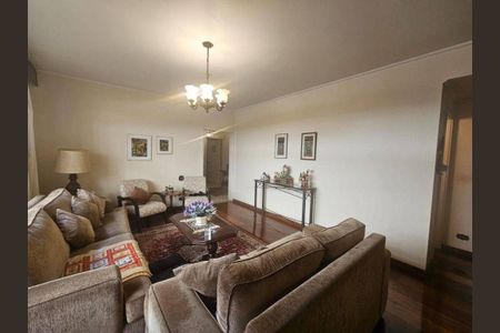 Casa à venda com 223m², 4 quartos e 4 vagas