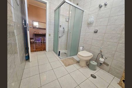Casa à venda com 223m², 4 quartos e 4 vagas