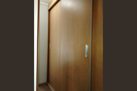 Casa à venda com 219m², 3 quartos e 4 vagas Casa à venda com 219m², 3 quartos e 4 vagasQuarto