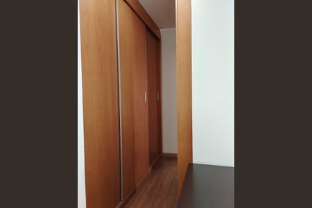 Casa à venda com 219m², 3 quartos e 4 vagas Casa à venda com 219m², 3 quartos e 4 vagasQuarto