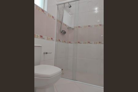 Casa à venda com 219m², 3 quartos e 4 vagas Casa à venda com 219m², 3 quartos e 4 vagasBanheiro