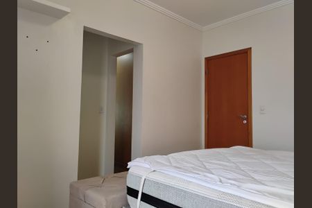 Casa à venda com 219m², 3 quartos e 4 vagas Casa à venda com 219m², 3 quartos e 4 vagasQuarto