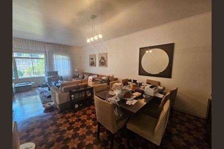 Casa à venda com 3 quartos, 263m² em Vila Universitaria, São Paulo