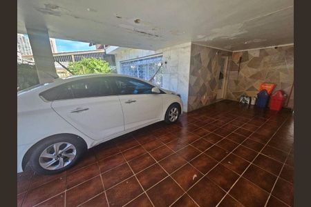 Casa à venda com 263m², 3 quartos e 3 vagas