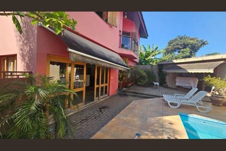 Casa à venda com 500m², 4 quartos e 5 vagas