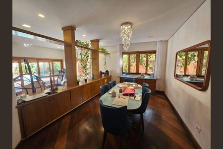 Casa à venda com 500m², 4 quartos e 5 vagas