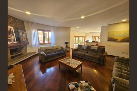 Casa à venda com 4 quartos, 500m² em Butantã, São Paulo