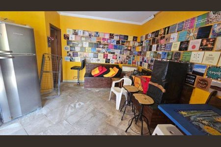 Casa à venda com 4 quartos, 500m² em Butantã, São Paulo