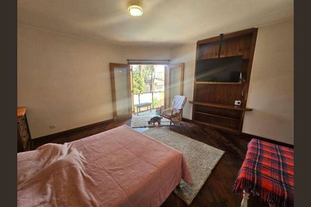 Casa à venda com 4 quartos, 500m² em Butantã, São Paulo