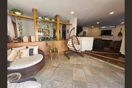 Casa à venda com 500m², 4 quartos e 5 vagas