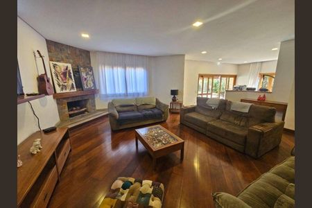 Casa à venda com 4 quartos, 500m² em Butantã, São Paulo