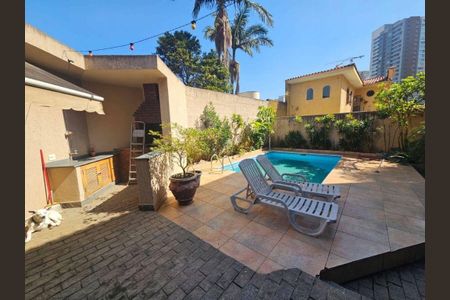 Casa à venda com 500m², 4 quartos e 5 vagas
