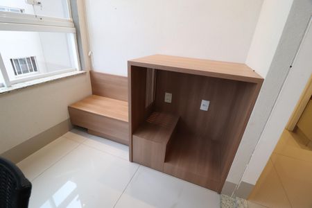 Apartamento para alugar com 102m², 3 quartos e 2 vagasVaranda