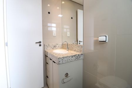 Apartamento para alugar com 102m², 3 quartos e 2 vagasBanheiro do Quarto 3