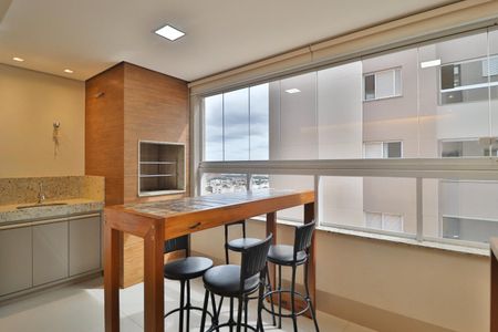 Apartamento para alugar com 102m², 3 quartos e 2 vagasVaranda