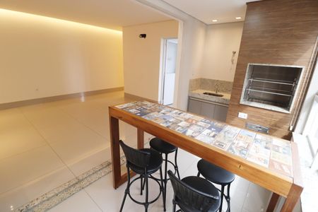Apartamento para alugar com 102m², 3 quartos e 2 vagasVaranda