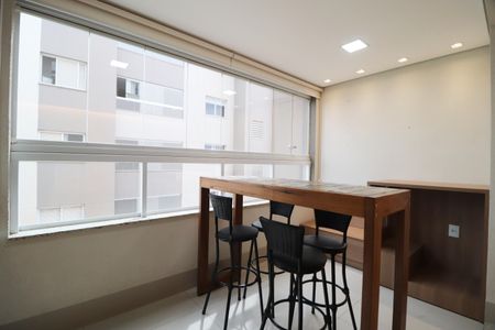Apartamento para alugar com 102m², 3 quartos e 2 vagasVaranda