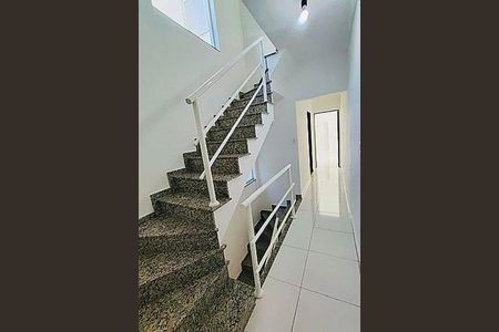 Casa à venda com 220m², 3 quartos e 4 vagas