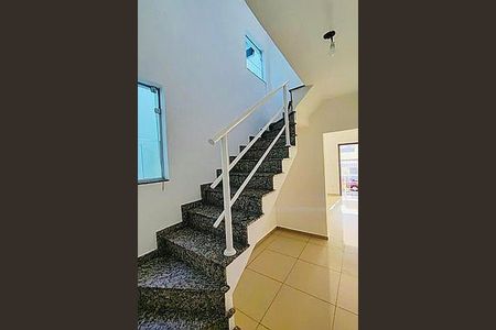 Casa à venda com 220m², 3 quartos e 4 vagas