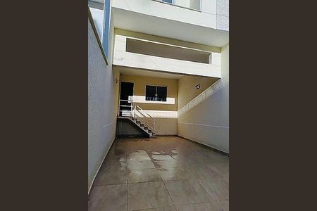 Casa à venda com 220m², 3 quartos e 4 vagas