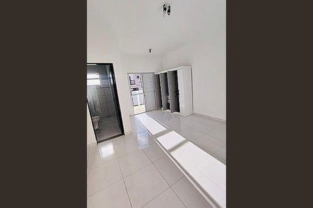 Casa à venda com 220m², 3 quartos e 4 vagas
