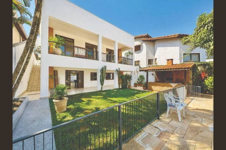 Casa à venda com 485m², 5 quartos e 5 vagas