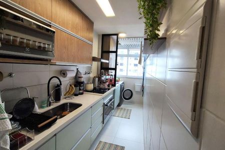 Apartamento à venda com 72m², 2 quartos e 1 vaga