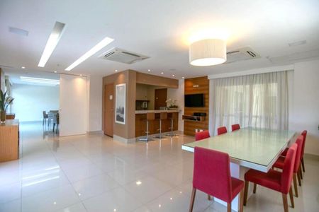 Apartamento à venda com 72m², 2 quartos e 1 vaga