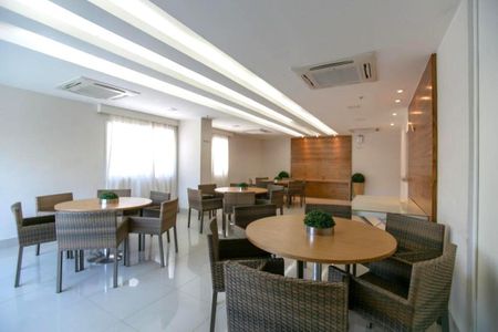 Apartamento à venda com 72m², 2 quartos e 1 vaga