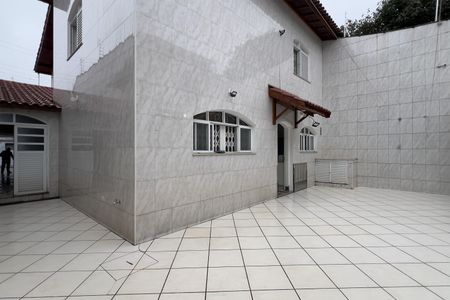 Casa à venda com 230m², 3 quartos e 4 vagasÁrea externa
