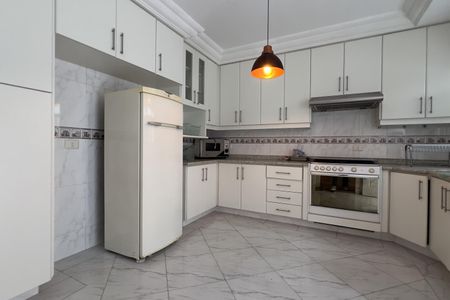Casa à venda com 230m², 3 quartos e 4 vagasCozinha