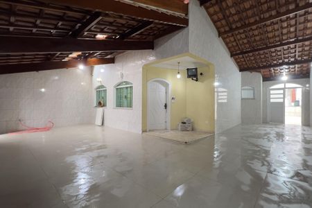 Casa à venda com 230m², 3 quartos e 4 vagasGaragem
