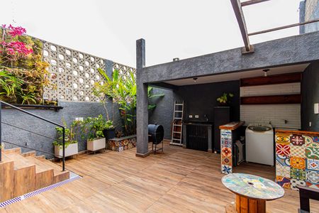 Casa para alugar com 134m², 3 quartos e 3 vagas Casa para alugar com 134m², 3 quartos e 3 vagasÁrea externa