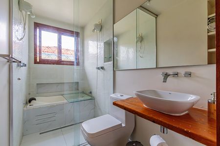 Casa para alugar com 134m², 3 quartos e 3 vagas Casa para alugar com 134m², 3 quartos e 3 vagasSuite - Banheiro