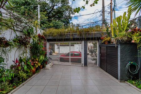 Casa para alugar com 134m², 3 quartos e 3 vagas Casa para alugar com 134m², 3 quartos e 3 vagasGaragem