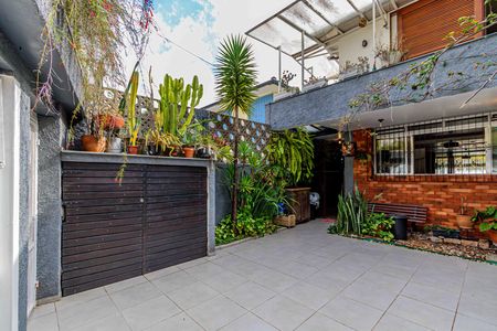 Casa para alugar com 134m², 3 quartos e 3 vagas Casa para alugar com 134m², 3 quartos e 3 vagasGaragem