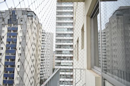 Sacada de apartamento à venda com 2 quartos, 48m² em Parque Imperial, São Paulo