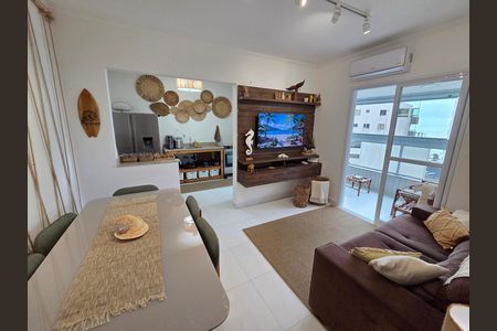 Sala de apartamento para alugar com 2 quartos, 75m² em Vila Caiçara, Praia Grande