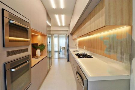 Apartamento à venda com 182m², 4 quartos e 4 vagas