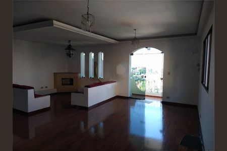 Casa à venda com 590m², 3 quartos e 6 vagas