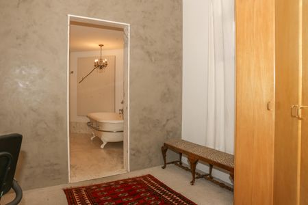Apartamento à venda com 247m², 4 quartos e 4 vagas Apartamento à venda com 247m², 4 quartos e 4 vagasSuíte 1