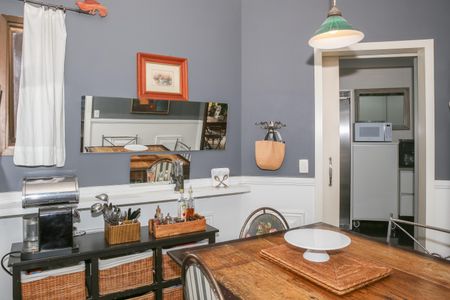 Apartamento à venda com 247m², 4 quartos e 4 vagas Apartamento à venda com 247m², 4 quartos e 4 vagasSala de Almoço