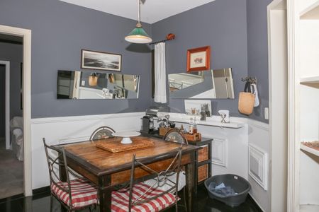 Apartamento à venda com 247m², 4 quartos e 4 vagas Apartamento à venda com 247m², 4 quartos e 4 vagasSala de Almoço