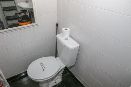 Apartamento à venda com 247m², 4 quartos e 4 vagas Apartamento à venda com 247m², 4 quartos e 4 vagasBanheiro de serviço