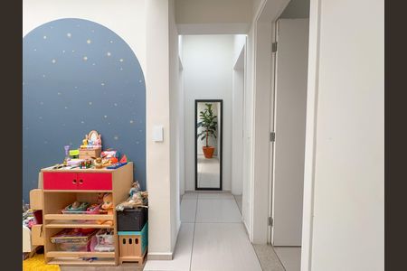 Corredor de casa à venda com 3 quartos, 190m² em Cidade São Francisco, São Paulo