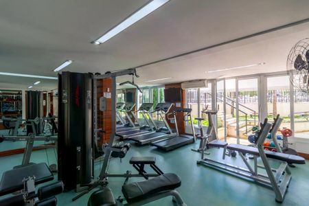 Apartamento à venda com 180m², 3 quartos e 4 vagas