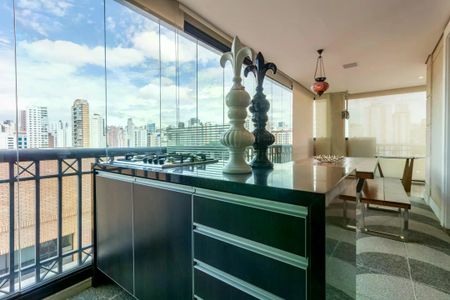 Apartamento à venda com 180m², 3 quartos e 4 vagas
