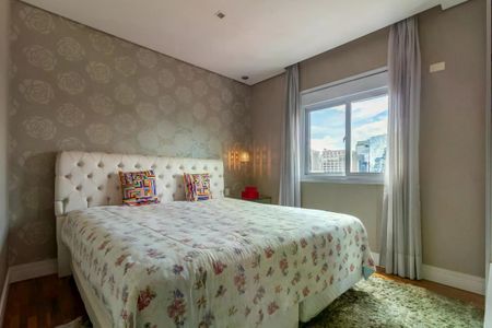 Apartamento à venda com 180m², 3 quartos e 4 vagas