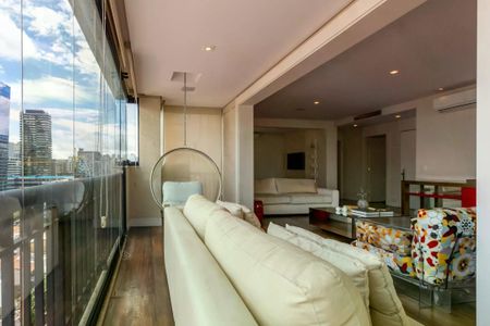 Apartamento à venda com 180m², 3 quartos e 4 vagas
