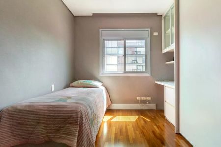 Apartamento à venda com 180m², 3 quartos e 4 vagas